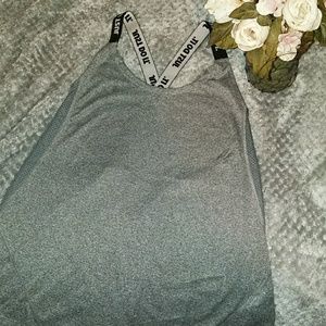 Nike breather tank💘